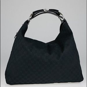 G U C C I 🧸 free 🎁 w. Purchase